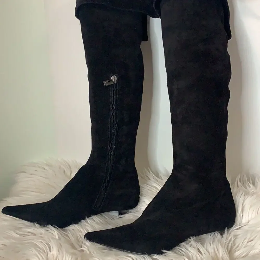 FENDI KNEE HIGH POINTIE TOE BLACK‎ SUEDE BOOTS SIZE 38 US8